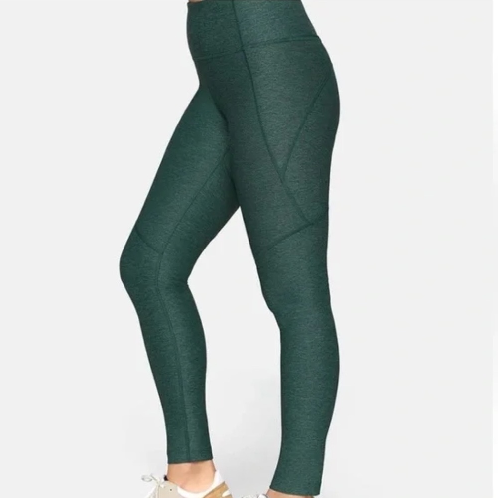Outdoor Voices Warmup Legging 3/4 in Hunter Green Like New